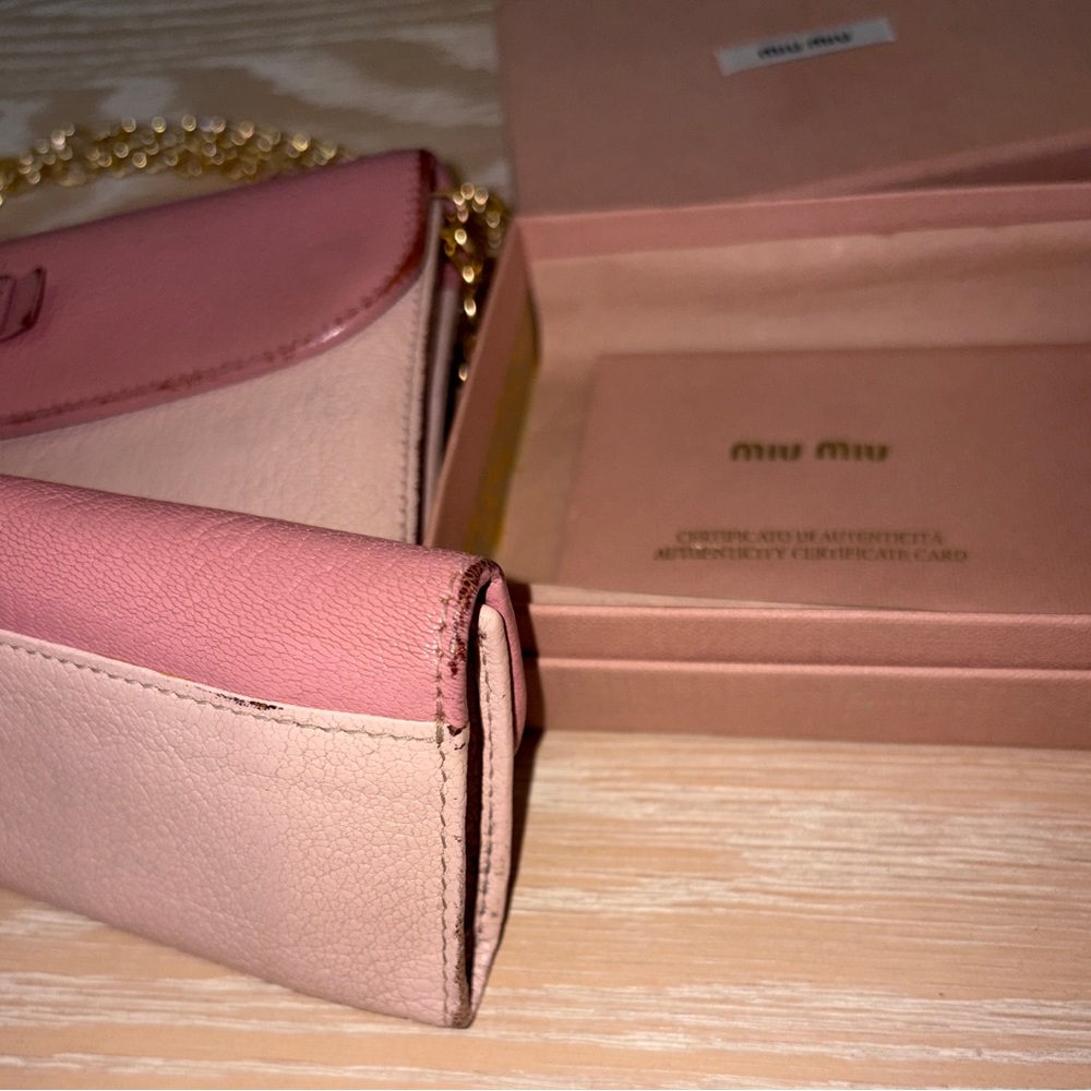 Miu Miu Pre-loved Pink Leather Clutch with Gold Chain with Matching Key Holder - Picture 5 of 16